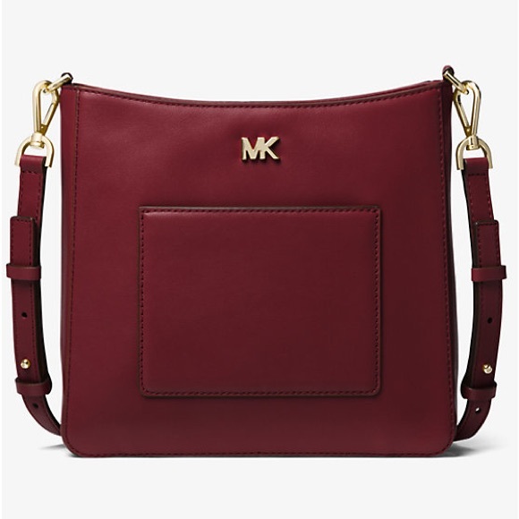 MICHAEL MICHAEL KORS
Gloria Leather Messenger Bag - Picture 1 of 12